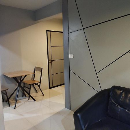 9 Hostel Chiang Mai Eksteriør billede