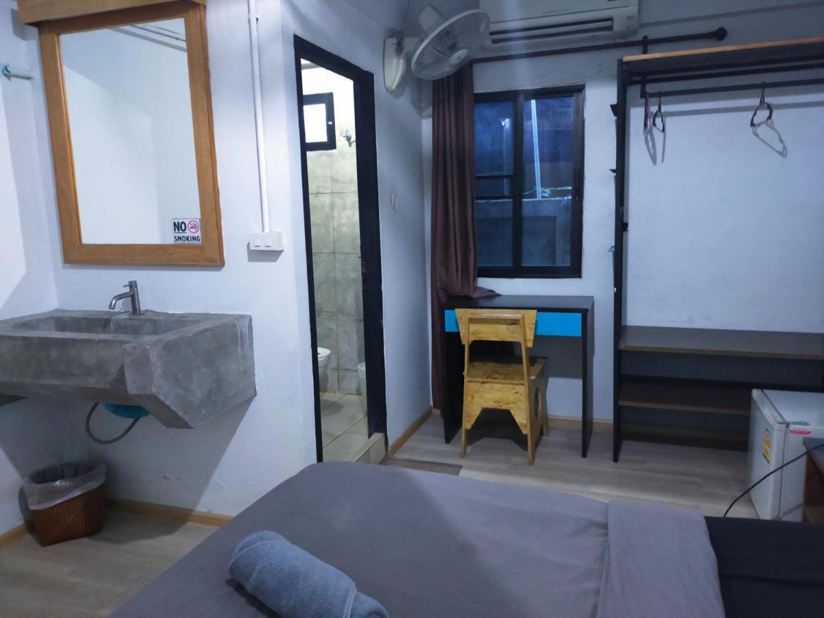 9 Hostel Chiang Mai Eksteriør billede