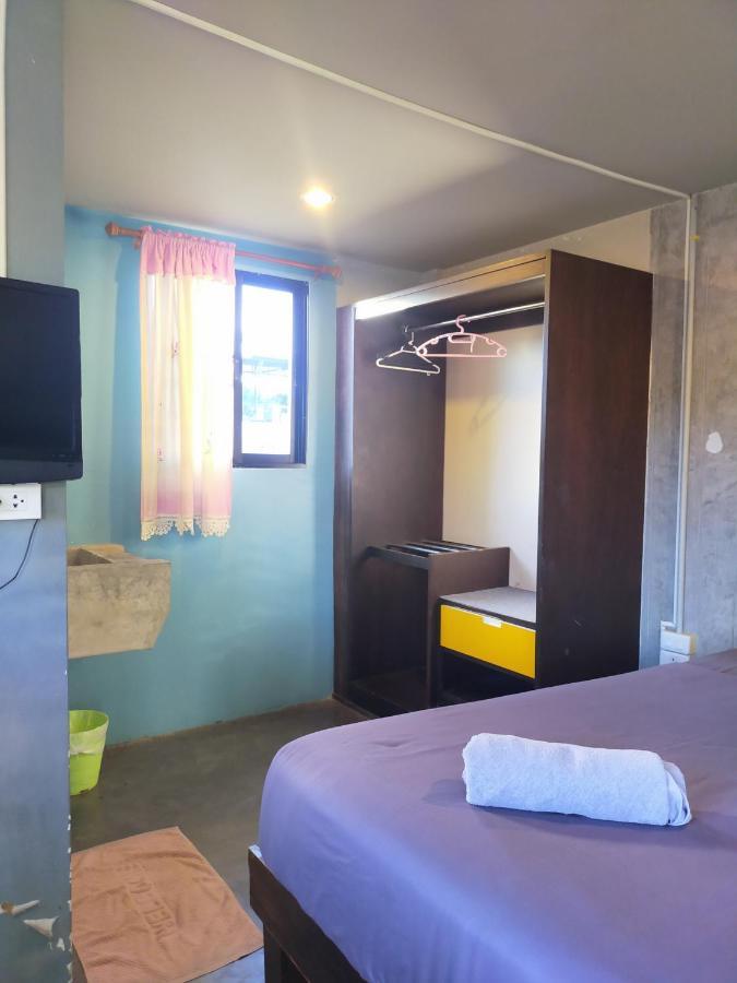 9 Hostel Chiang Mai Eksteriør billede