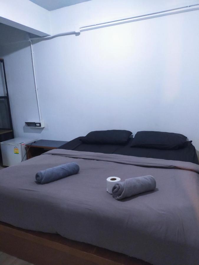 9 Hostel Chiang Mai Eksteriør billede