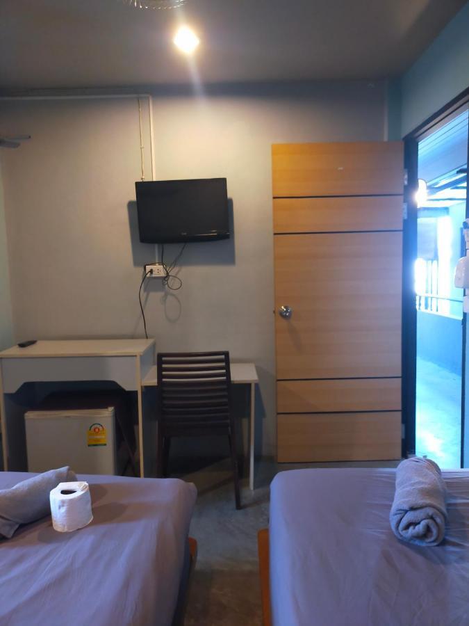 9 Hostel Chiang Mai Eksteriør billede