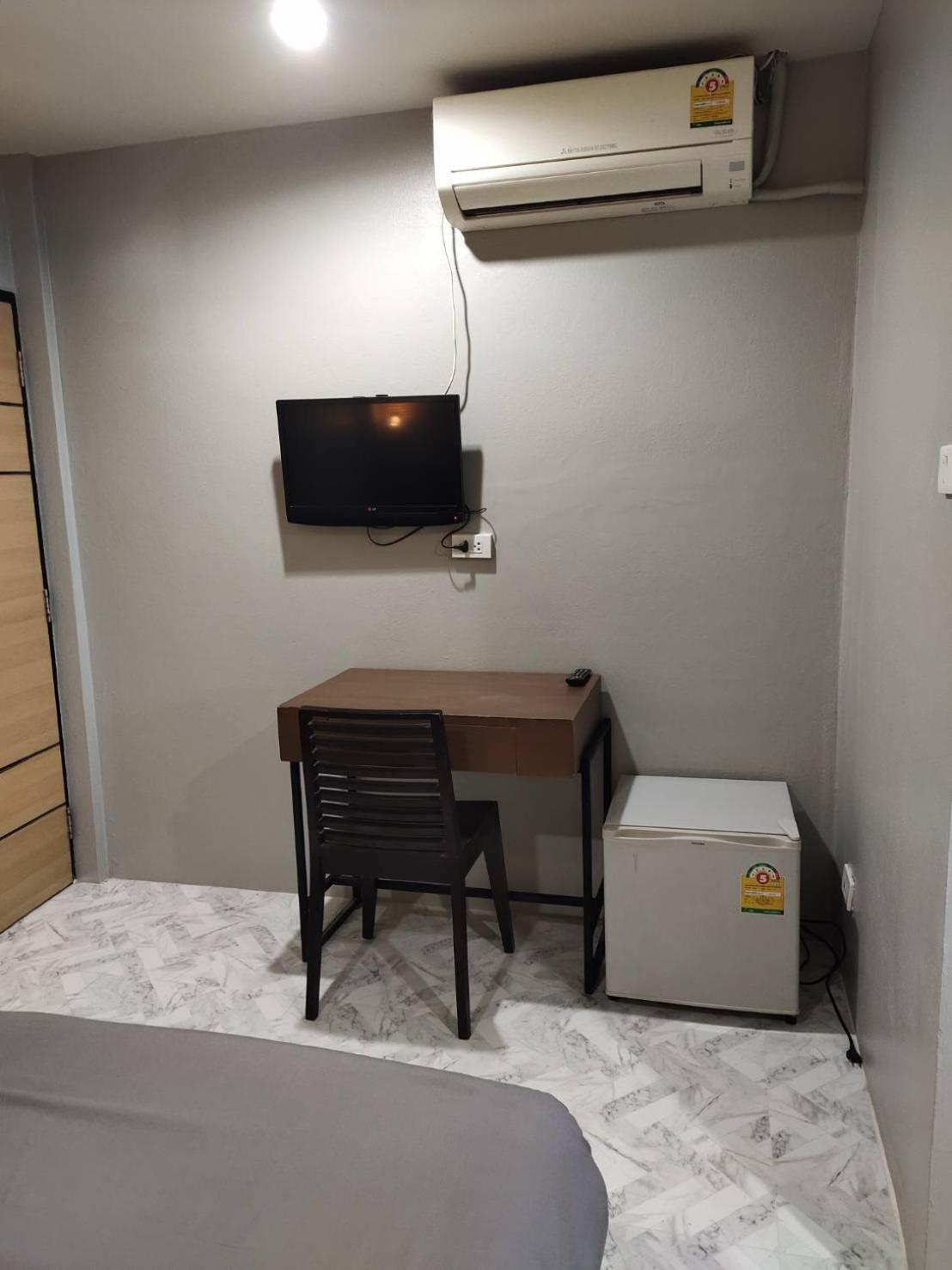 9 Hostel Chiang Mai Eksteriør billede
