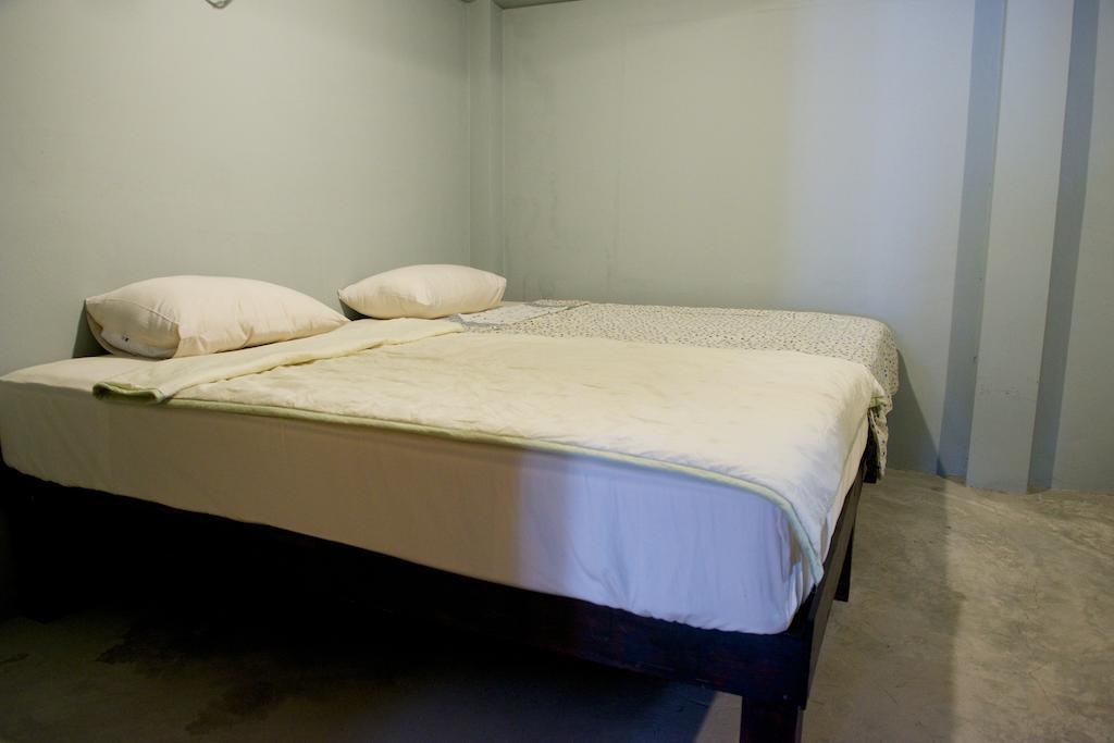 9 Hostel Chiang Mai Værelse billede