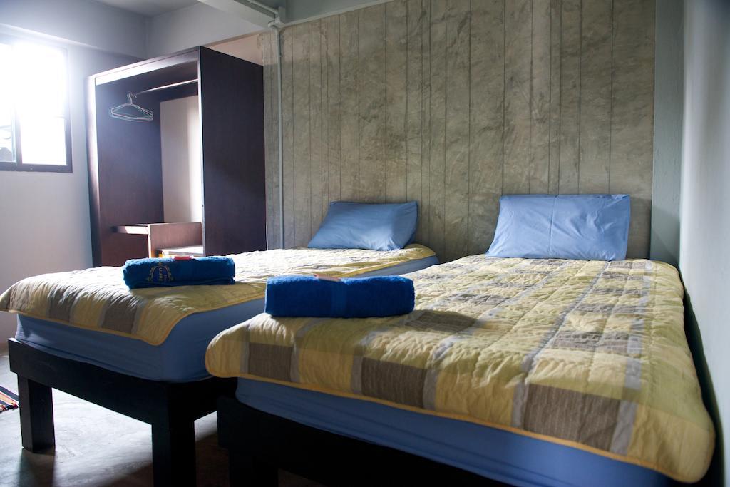 9 Hostel Chiang Mai Værelse billede