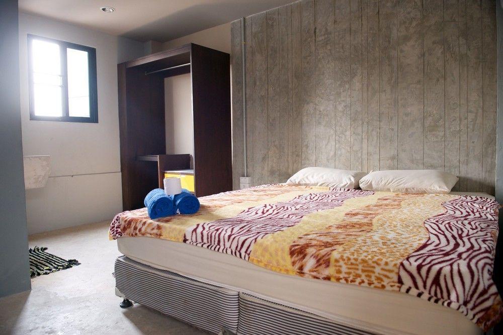 9 Hostel Chiang Mai Eksteriør billede